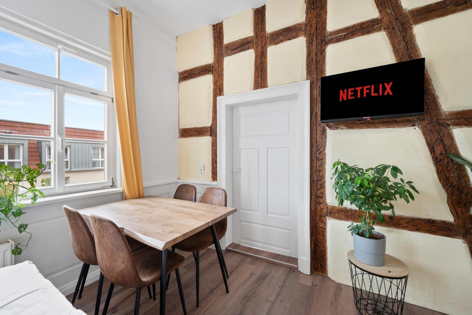 Backhome - Business&Family - Fantastische Schlosslage, Smarttv, Waschtrockner, Netflix, 50Qm, 24H Checkin - Apartment 3 ลุดวิกสบูร์ก ภายนอก รูปภาพ