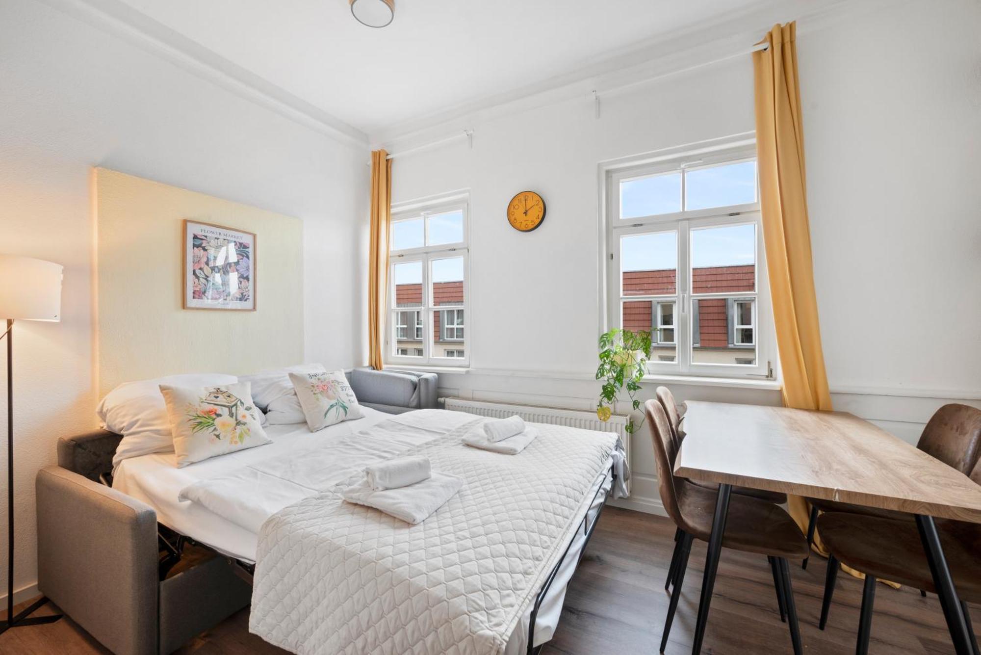 Backhome - Business&Family - Fantastische Schlosslage, Smarttv, Waschtrockner, Netflix, 50Qm, 24H Checkin - Apartment 3 ลุดวิกสบูร์ก ภายนอก รูปภาพ